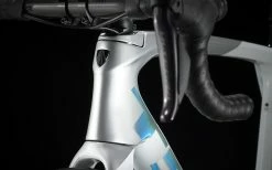 Vélo De Route TREK Emonda SL 7 Blanc/Holographic - 2023 -Vélo Soldes Boutique velo de route trek emonda sl 7 blancholographic 2023 3