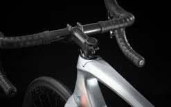 Vélo De Route TREK Emonda SL 7 Blanc/Holographic - 2023 -Vélo Soldes Boutique velo de route trek emonda sl 7 blancholographic 2023 4