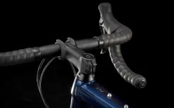 Vélo Route Trek Domane AL 2 Disque Bleu - 2022 -Vélo Soldes Boutique velo route trek domane al 2 disque bleu 2022 2