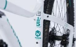 Lapierre VTT Femme LAPIERE EDGE 2.7 27.5" Blanc/Bleu - 2022 -Vélo Soldes Boutique vtt femme lapiere edge 27 275 blancbleu 2022 3